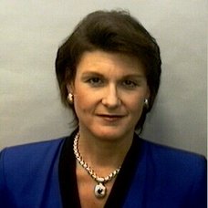 Laura L Mulloy